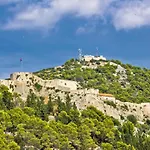 Seabreeze Apartments Hvar